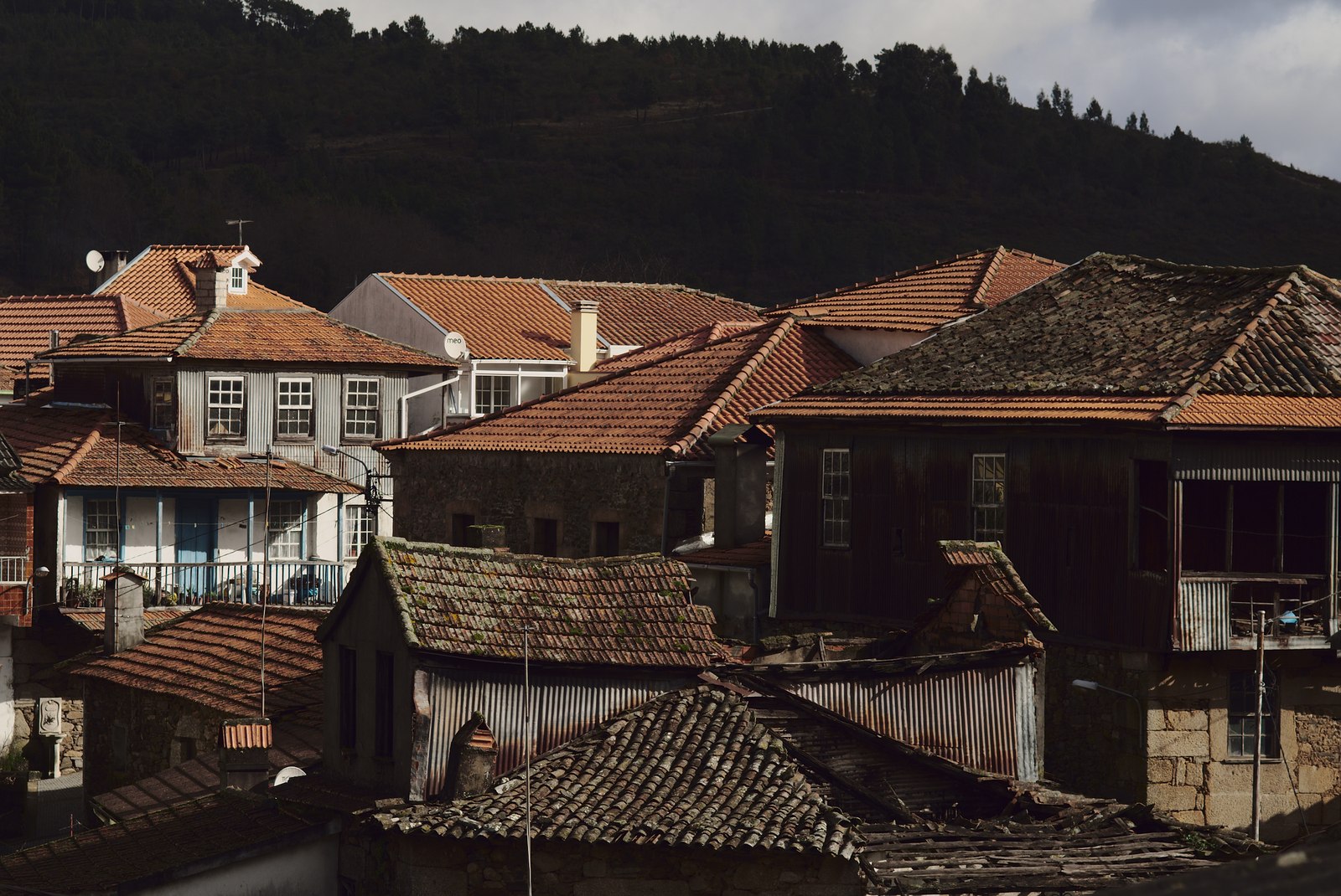As casas velhas na vila.
